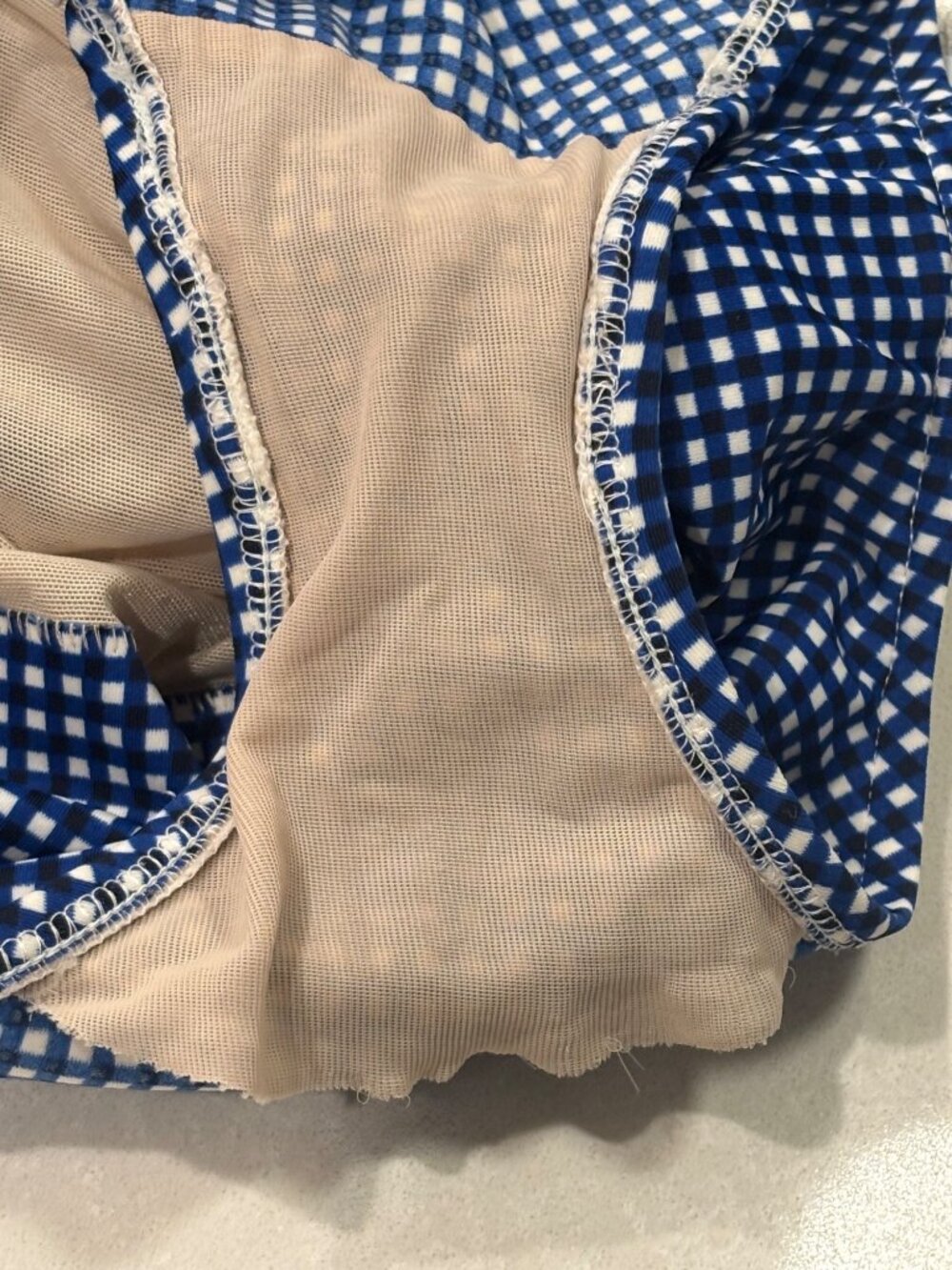 Beach House by Gabar Blue Gingham Tankini Swim Top Size 8 Built-In Shelf Bra Y2K - Picture 8 of 8